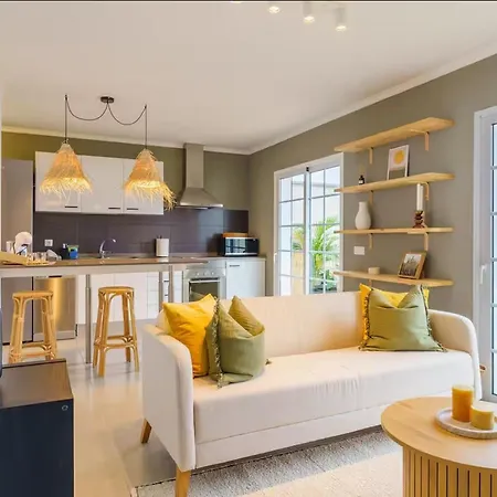 Live Victoria Dreamhouse *