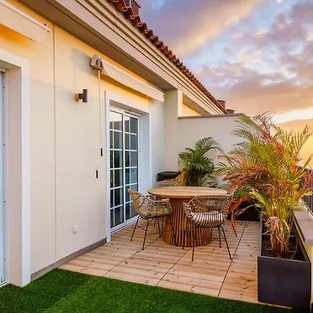 Live Victoria Dreamhouse